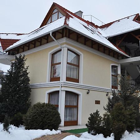 Club Unicum Apartment Heviz Exterior photo