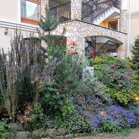 Club Unicum Apartment Heviz Exterior photo